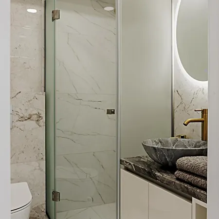 Luxury Design Apartment *